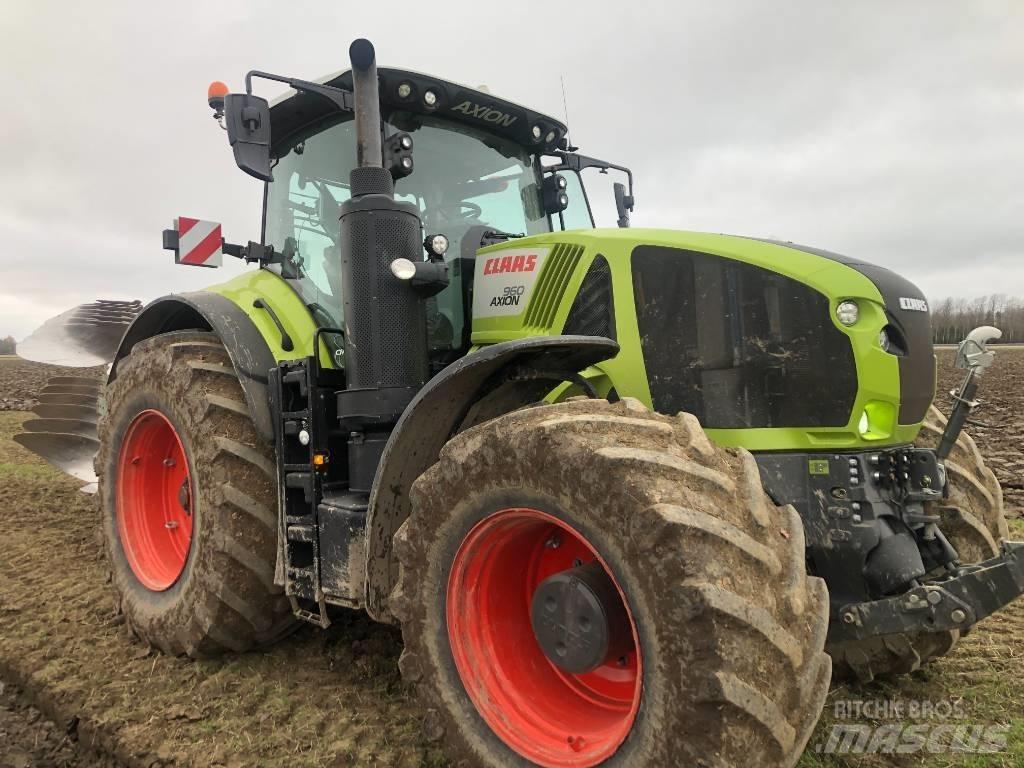 CLAAS 960 Axion Traktori