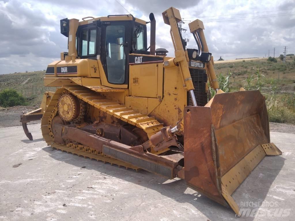 CAT D6 R XL Buldožeri guseničari