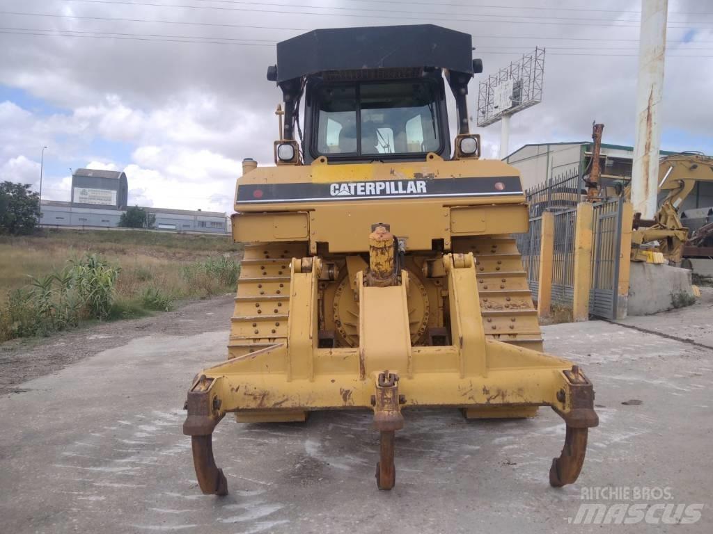CAT D6 R XL Buldožeri guseničari