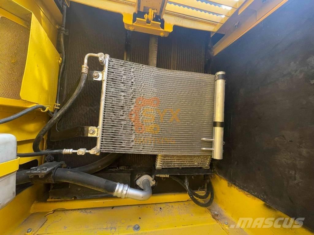 Komatsu PC 220 -8N1 Bageri guseničari