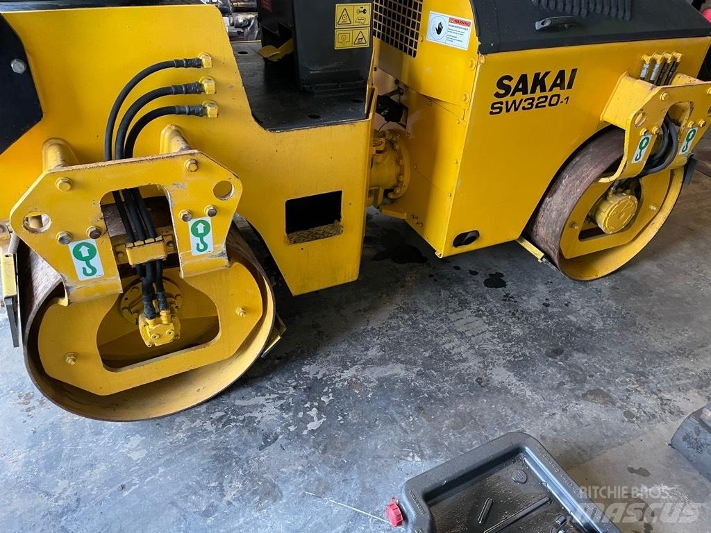 Sakai SW 320-1 Valjci sa duplim bubnjem