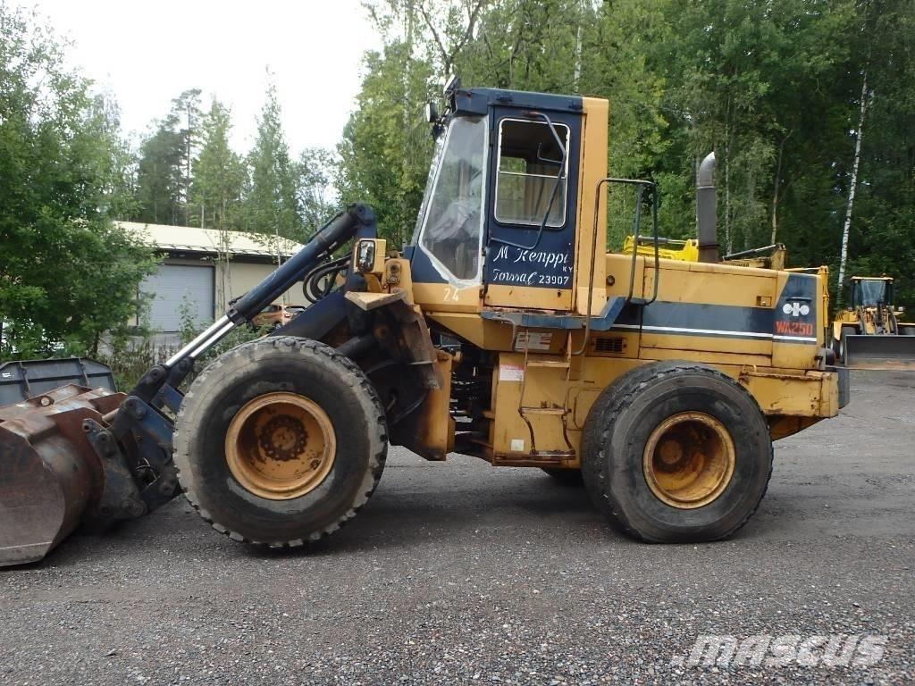 Komatsu WA 250-1 Utovarivači na točkove