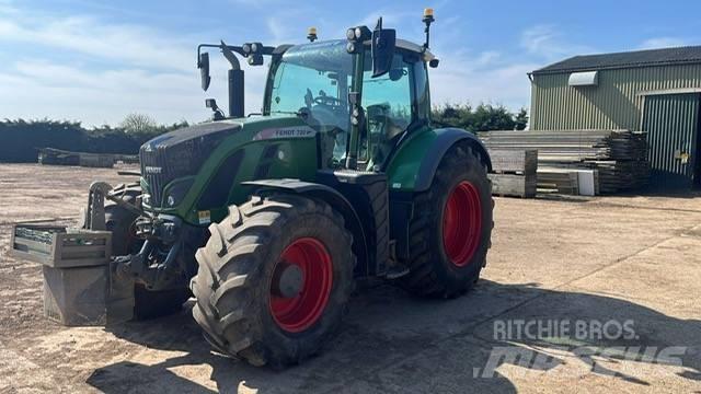 Fendt 720 Vario S4 Traktori