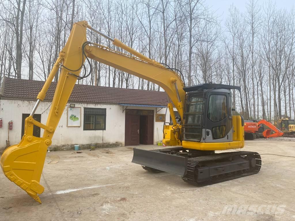 Komatsu PC128US Bageri guseničari