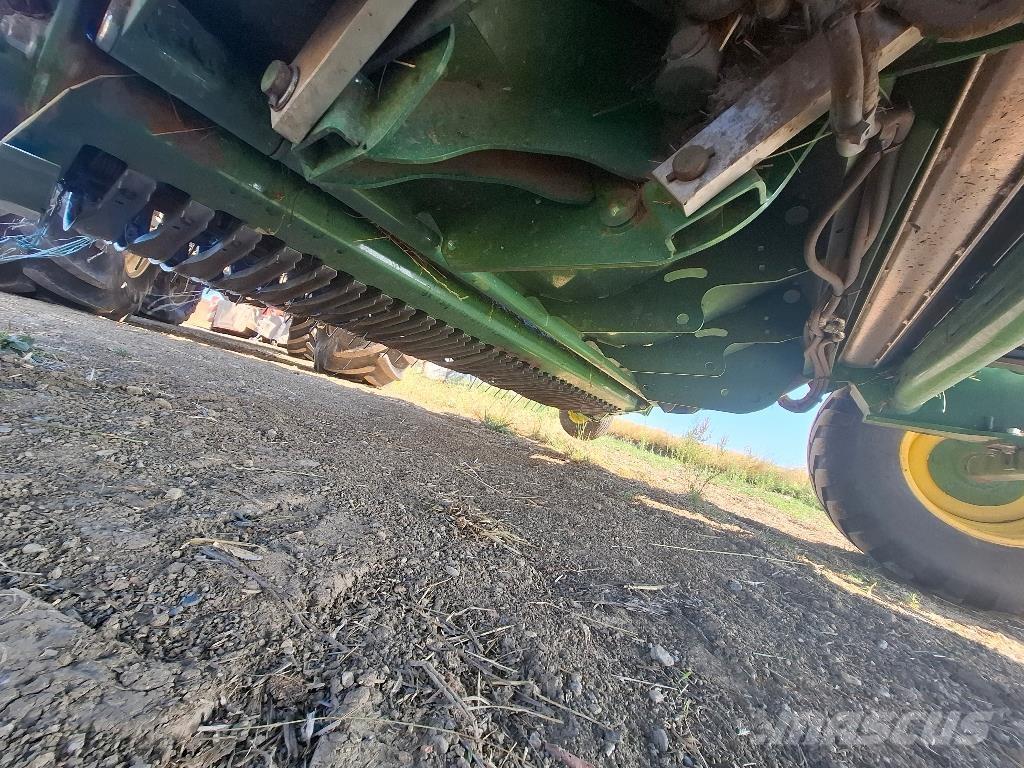 John Deere V461M Prese/balirke za rolo bale