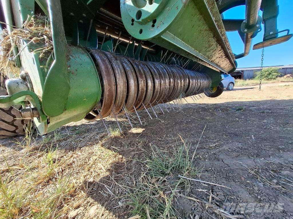 John Deere V461M Prese/balirke za rolo bale