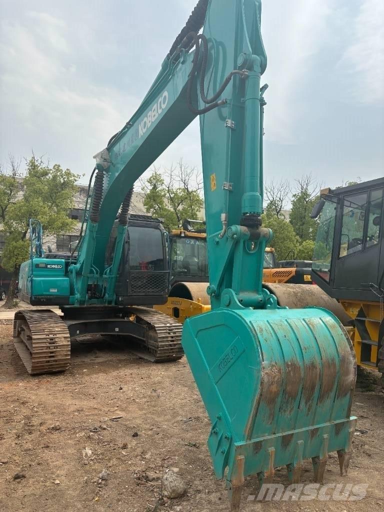 Kobelco SK 210 Bageri guseničari