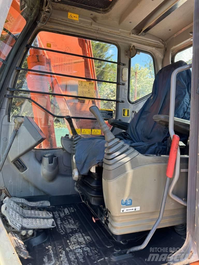 Hitachi ZX 130 Bageri guseničari