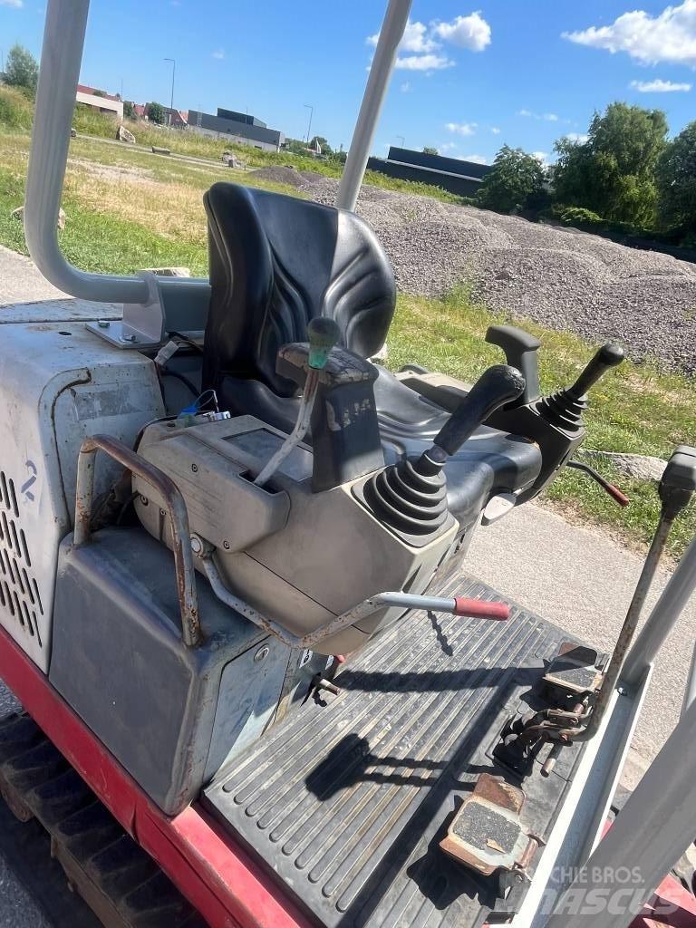 Takeuchi TB 016 Bageri guseničari