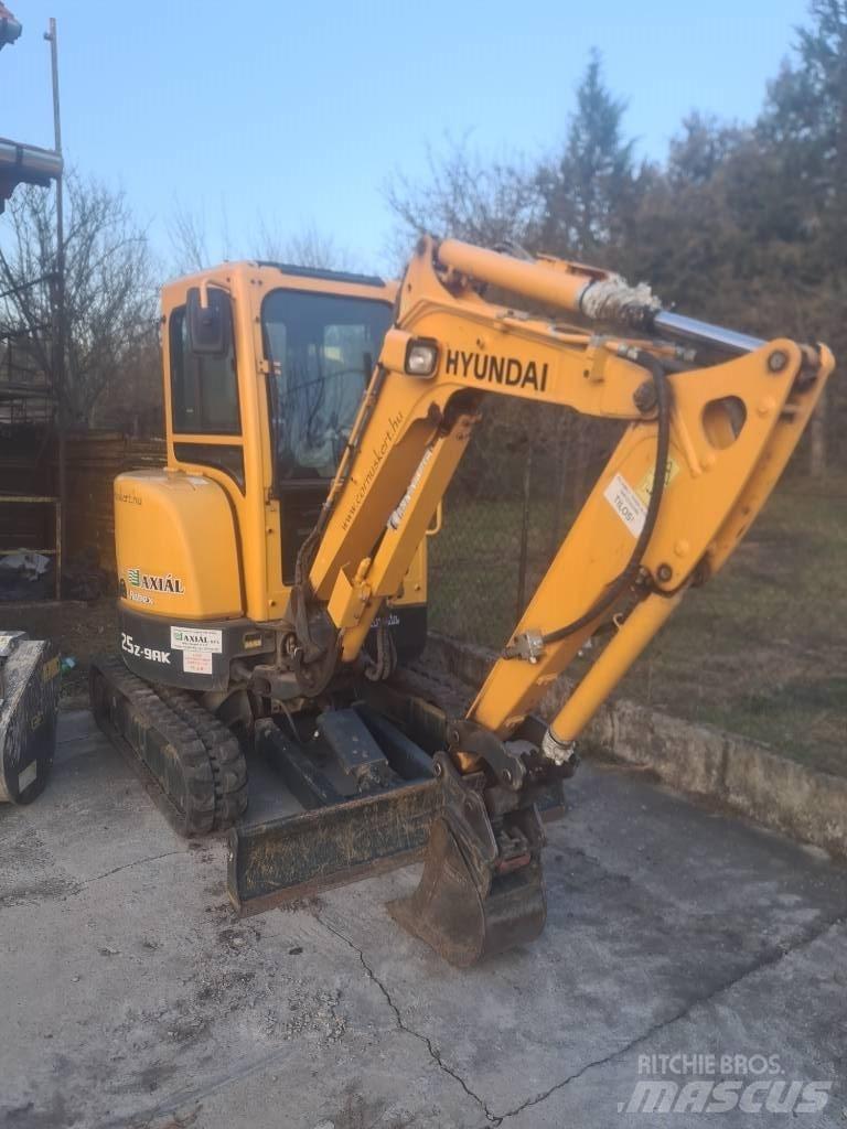 Hyundai R25Z-9 AK Mini bageri < 7t
