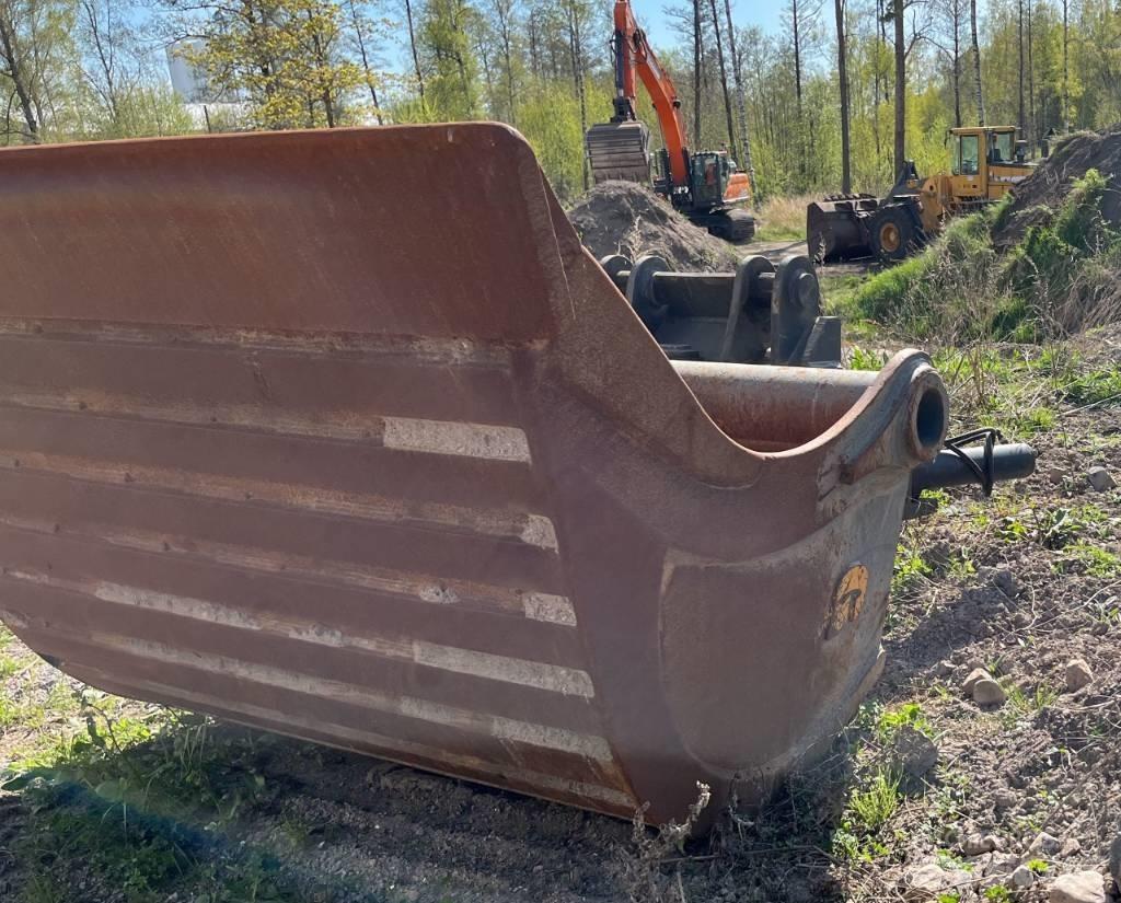 Doosan DX 420 LC Bageri guseničari