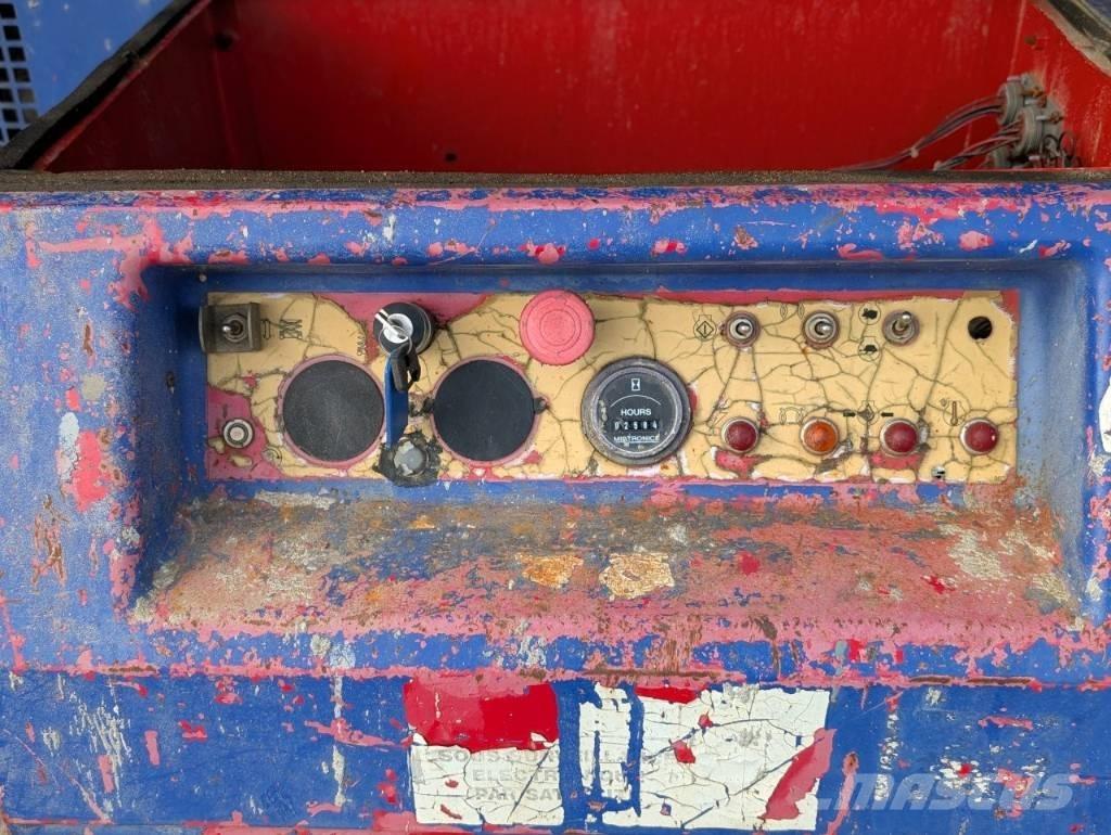 Manitou 120 DLX Teleskopske samohodne platforme