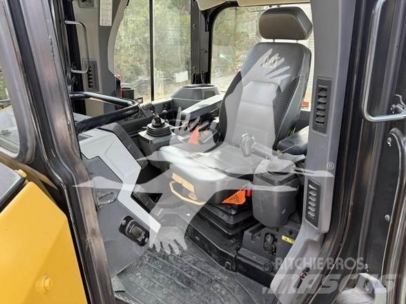 CAT D6 Buldožeri guseničari