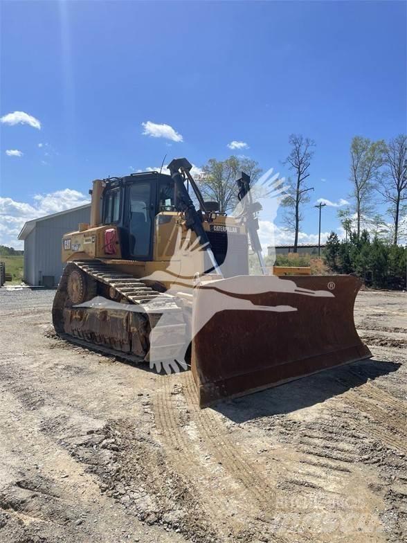 CAT D6T XL Buldožeri guseničari