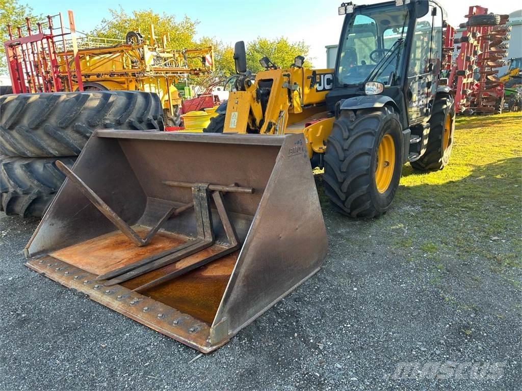 JCB 541-70 AGRIPRO Teleskopske podizne platforme