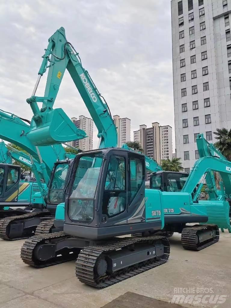 Kobelco SK 75 Midi bageri 7t – 12t