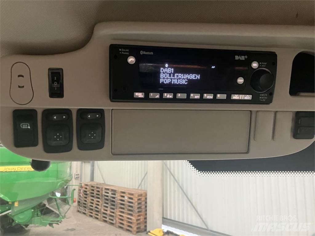John Deere 6R 215 Traktori