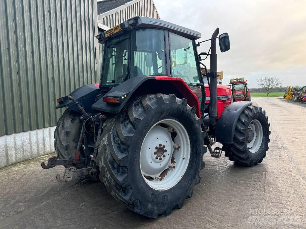Massey Ferguson 8130 Traktori