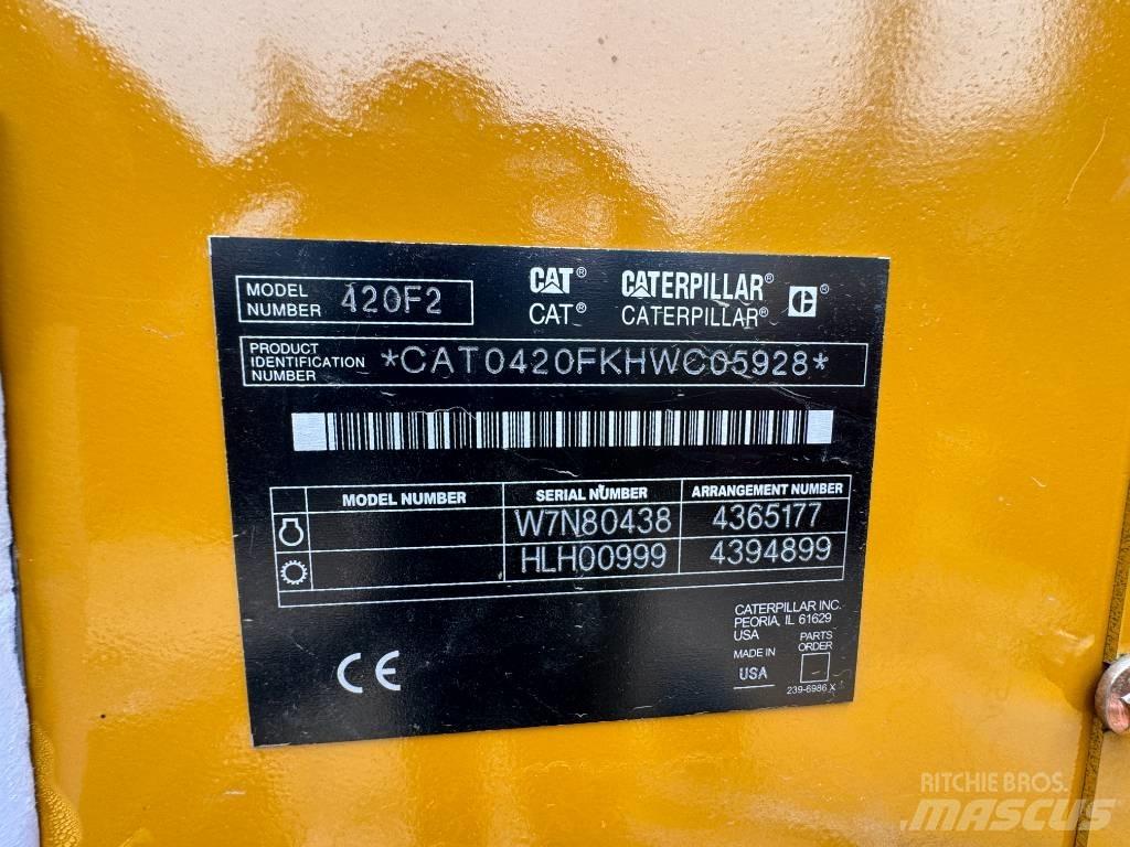  100% new CAT 420 F Rovokopači