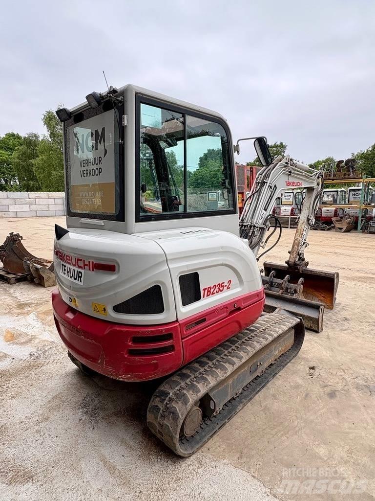 Takeuchi TB 235 Mini bageri < 7t