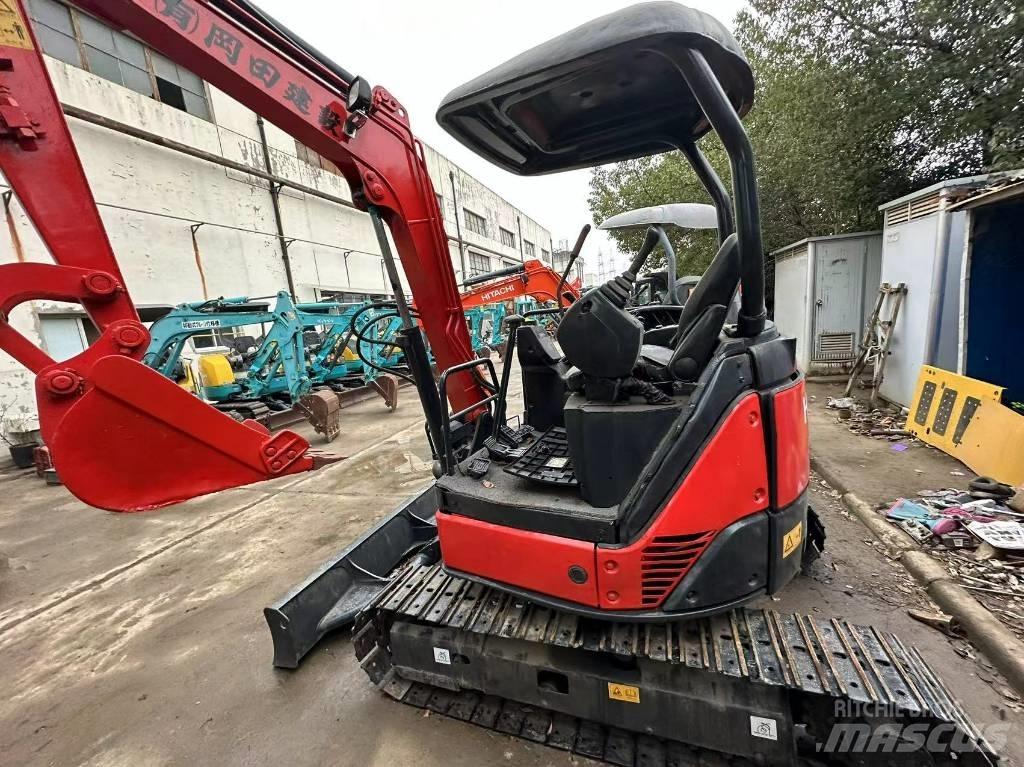 Hitachi ZX 30 U Mini bageri < 7t