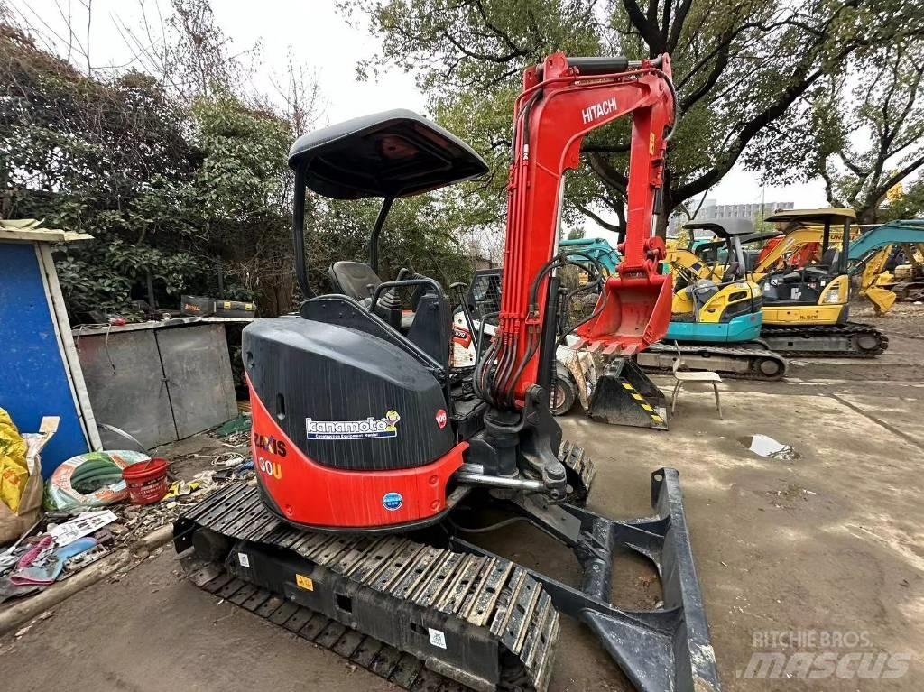 Hitachi ZX 30 U Mini bageri < 7t