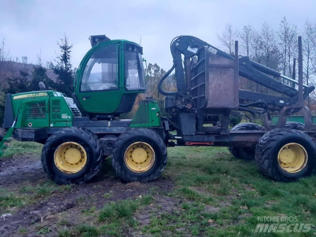 John Deere 1210 E Forvarderi