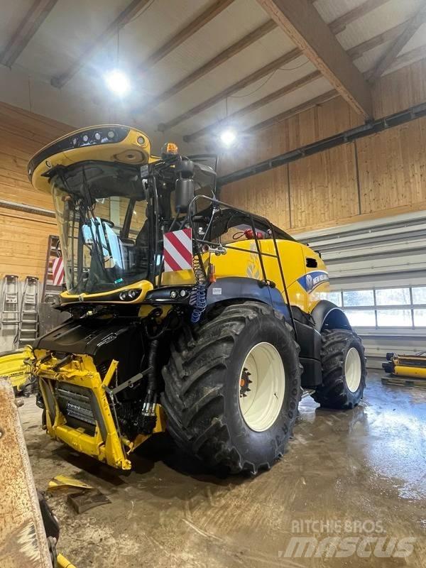 New Holland FR 650 Mašine za stočnu hranu sa sopstvenim pogonom