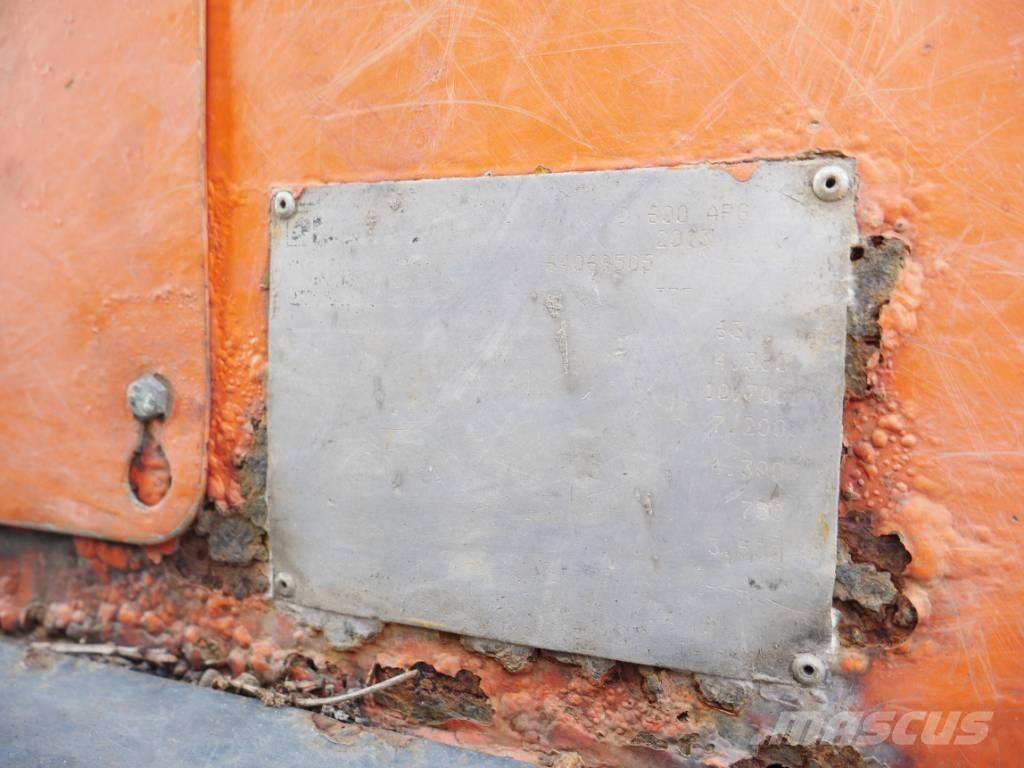 Ausa D 600 APG Damperi za gradilište