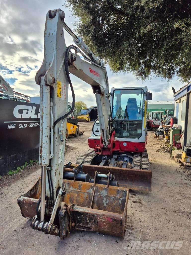 Takeuchi TB250 Mini bageri < 7t