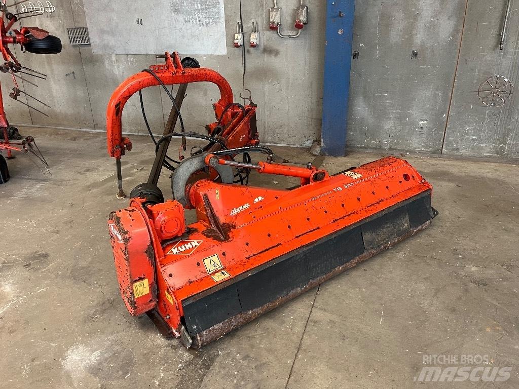 Kuhn TB 211 Kosilice za livade