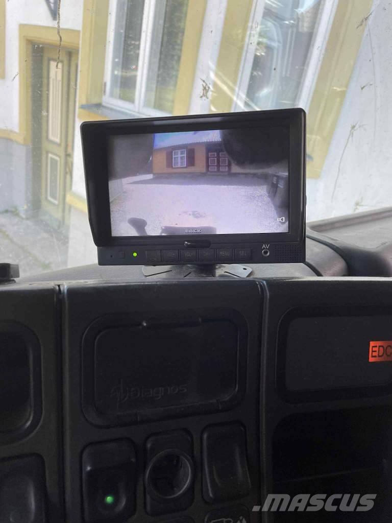 Scania 124 C 420 Rol kiper kamioni sa kukom za podizanje tereta