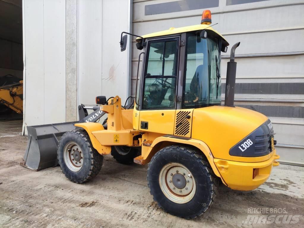 Volvo L 30 B Utovarivači na točkove