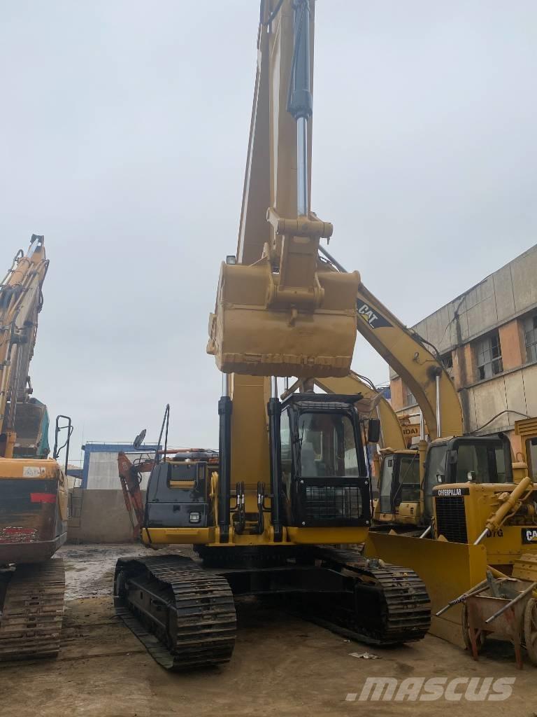 CAT 330 D Bageri guseničari