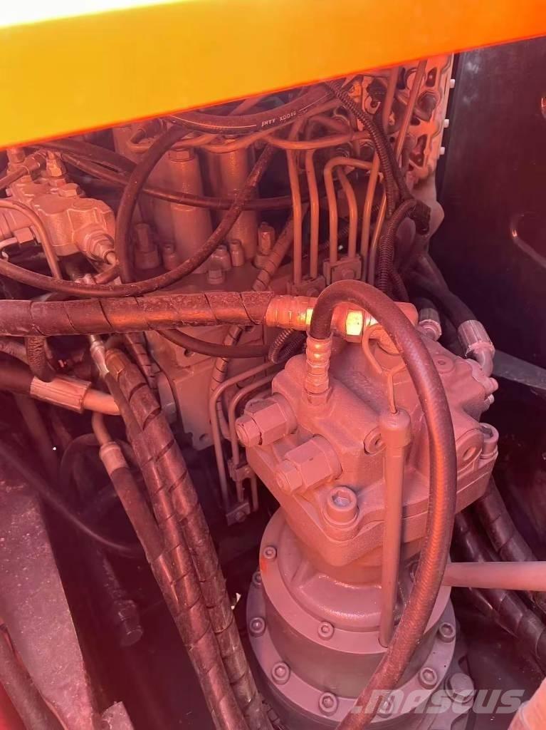 Hitachi 120 Bageri guseničari