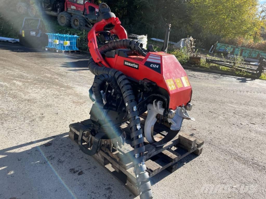 Komatsu C 124 Harversteri