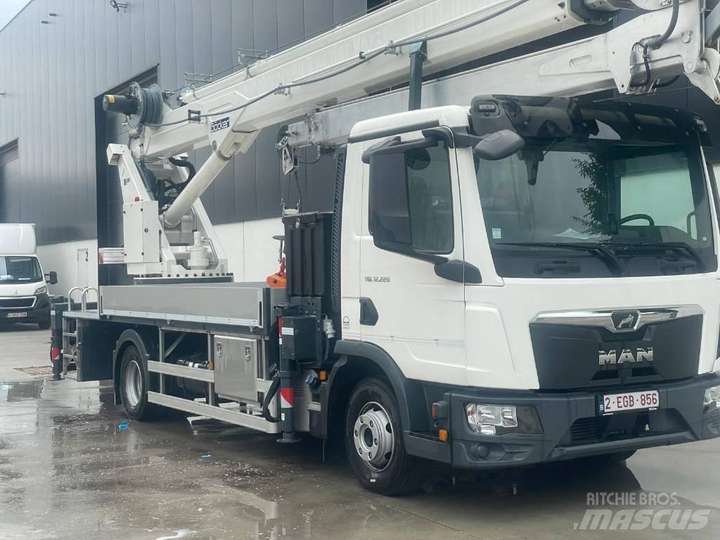 Böcker AK 36/4000 Polovne dizalice za sve terene