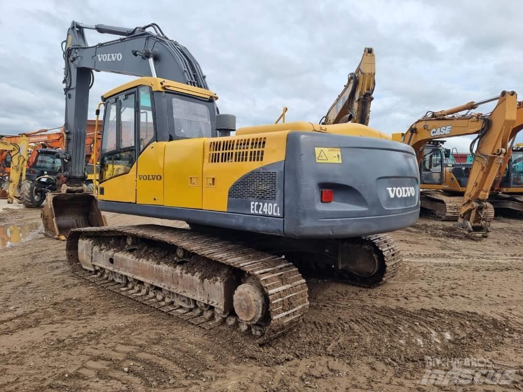 Volvo EC 240 C L Bageri guseničari