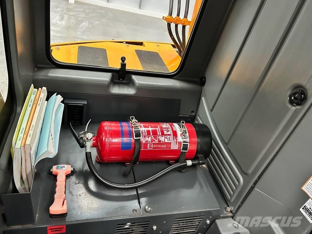 Kato CR-130Ri Polovne dizalice za sve terene