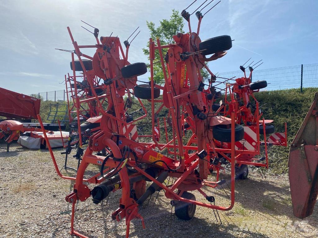 Kuhn GF8702 Okretači i sakupljači sena