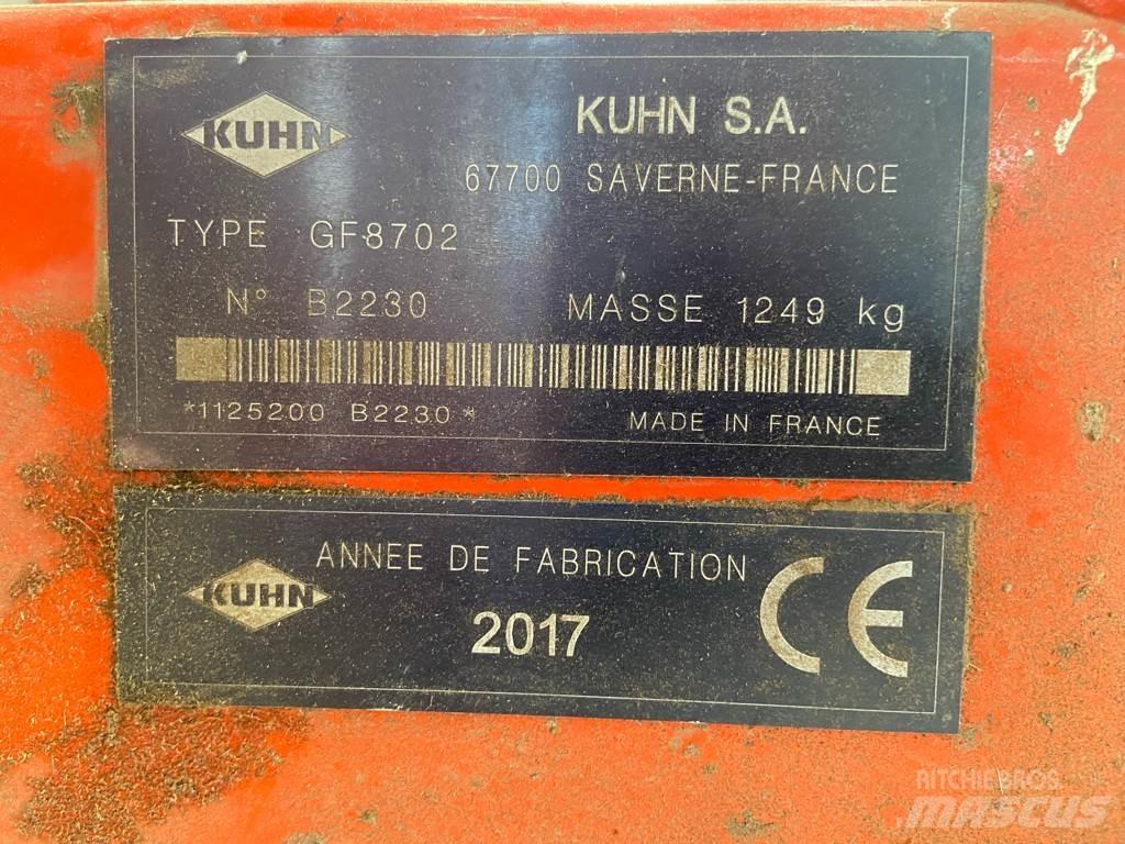 Kuhn GF8702 Okretači i sakupljači sena