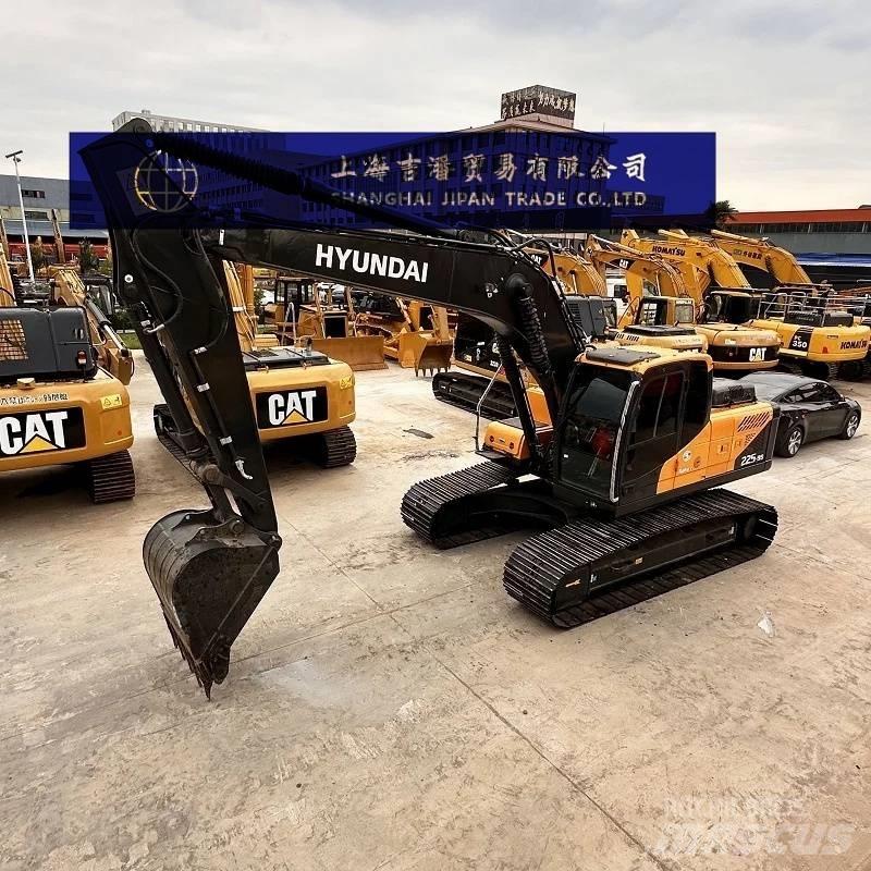Hyundai R225 Bageri guseničari