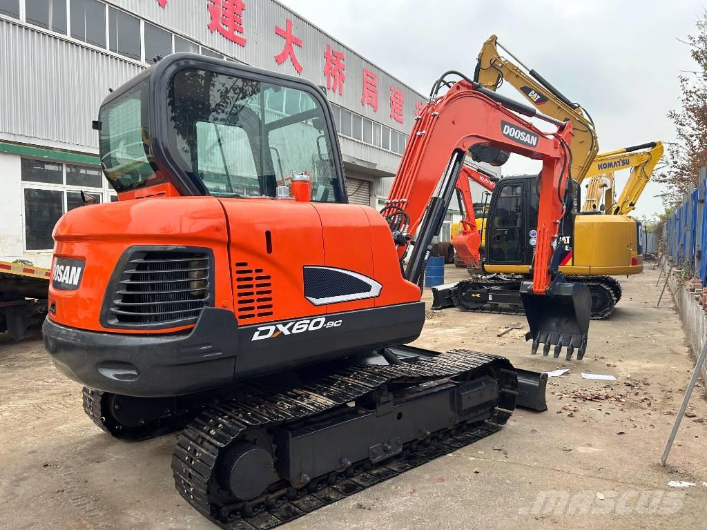 Doosan DX 60 Bageri guseničari