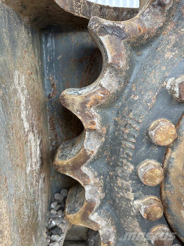 Liebherr R 936 LC Bageri guseničari