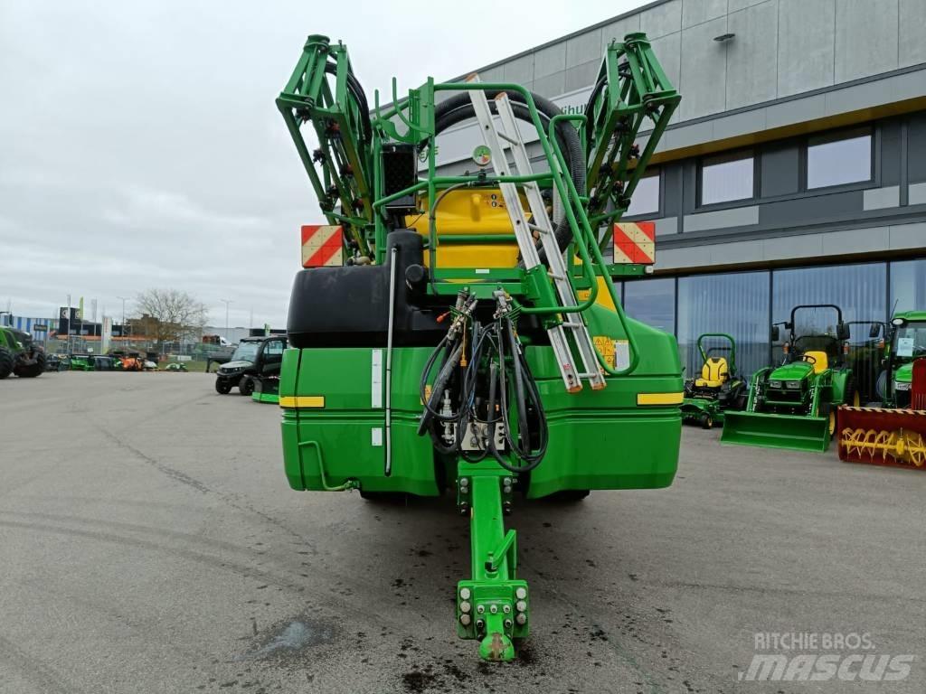 John Deere R 962 i Vučene prskalice