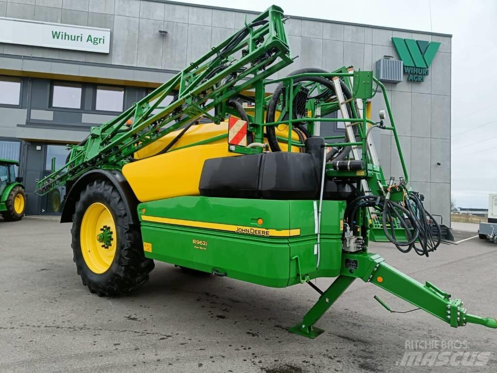 John Deere R 962 i Vučene prskalice