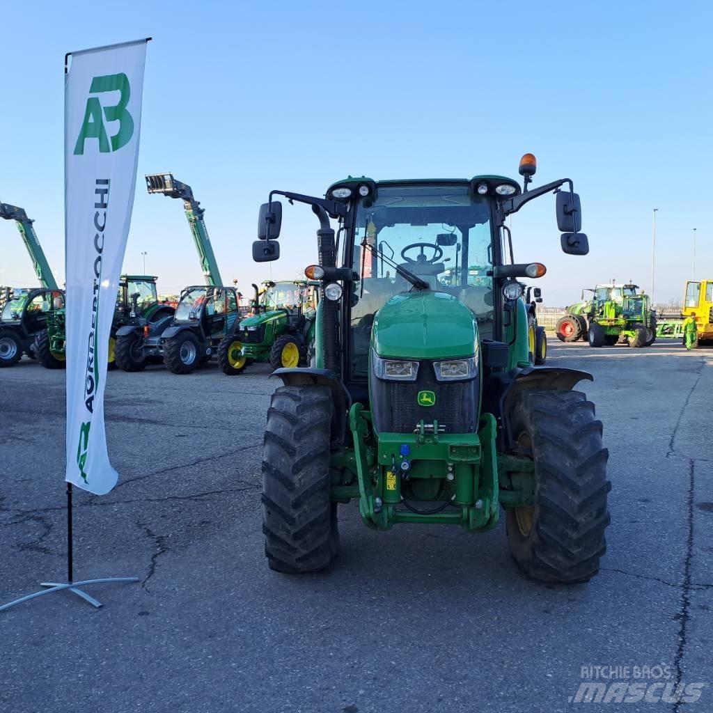 John Deere 5125R Traktori