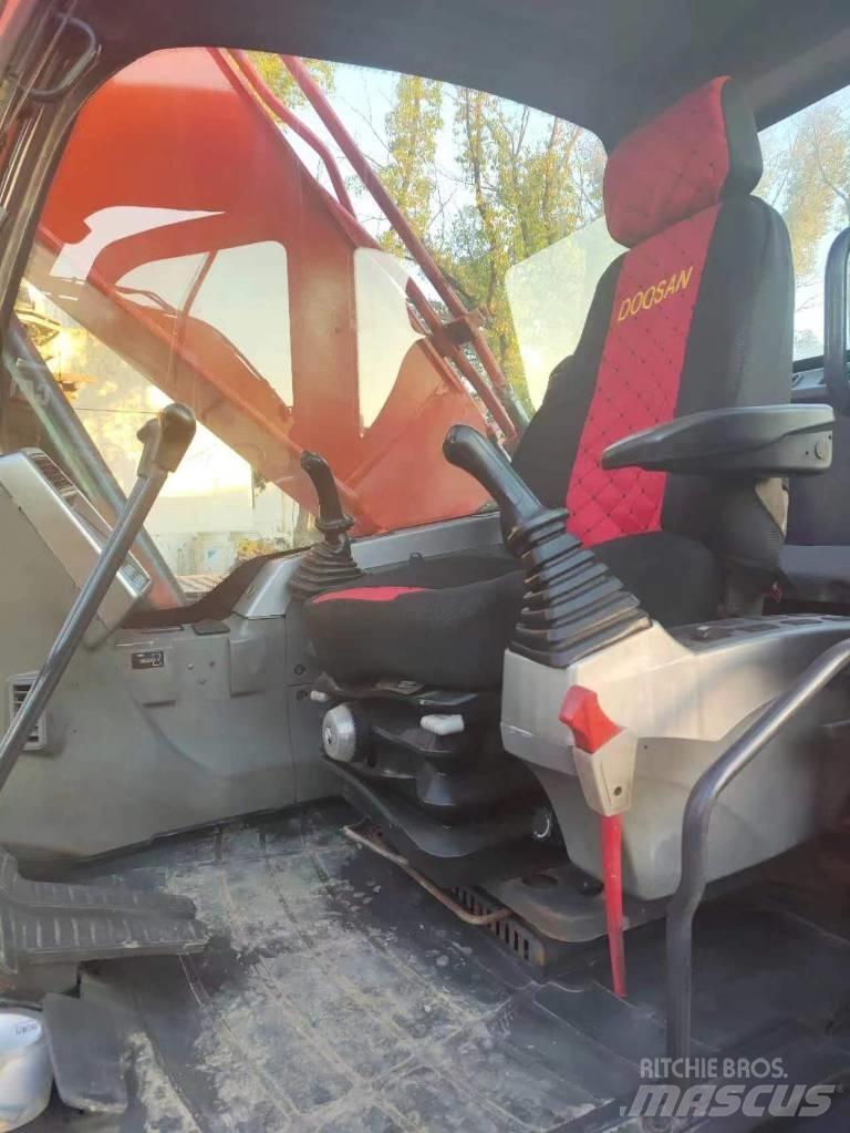 Doosan DX 225 Bageri guseničari