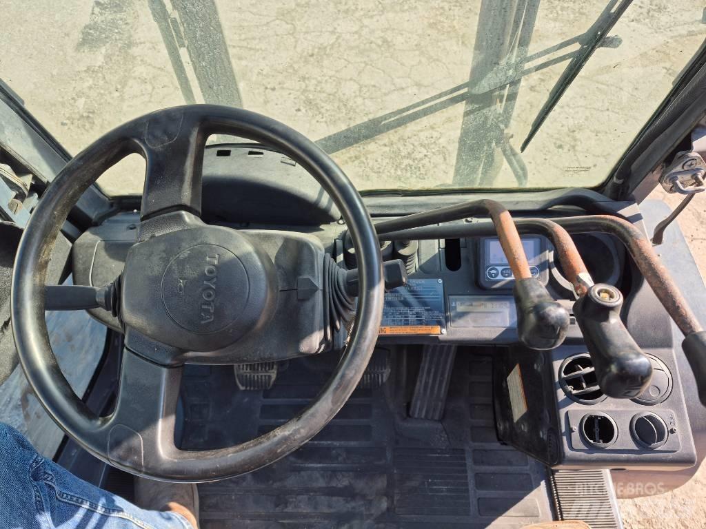 Toyota 8 FGU 30 Viljuškari - ostalo