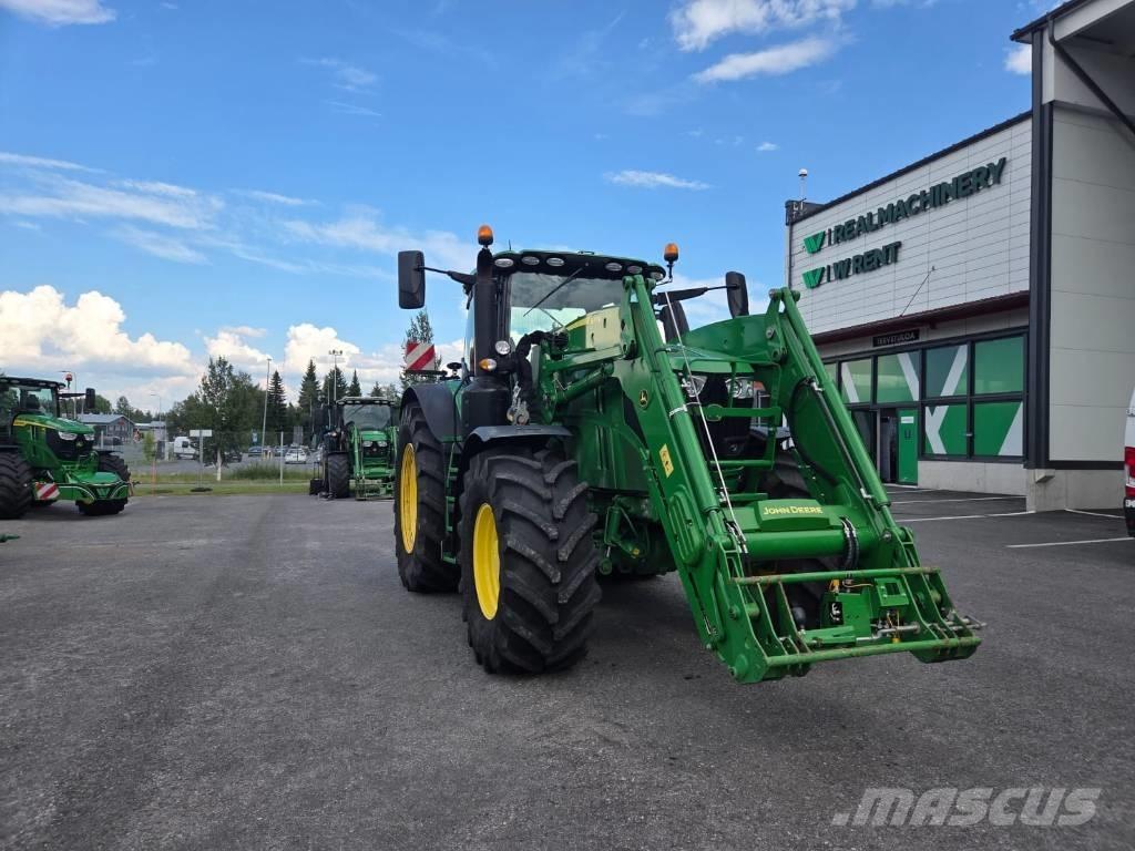 John Deere 6250 R Traktori